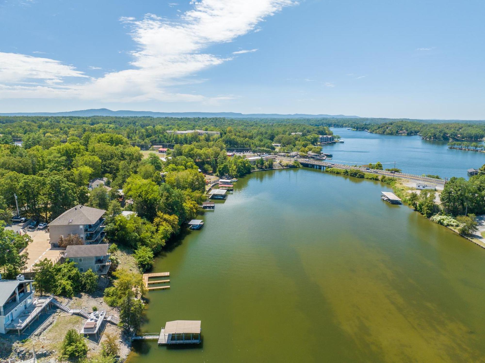 Ember'S View, Spa City Jewel- Lovely Lake Condo Χοτ Σπρινγκς Εξωτερικό φωτογραφία